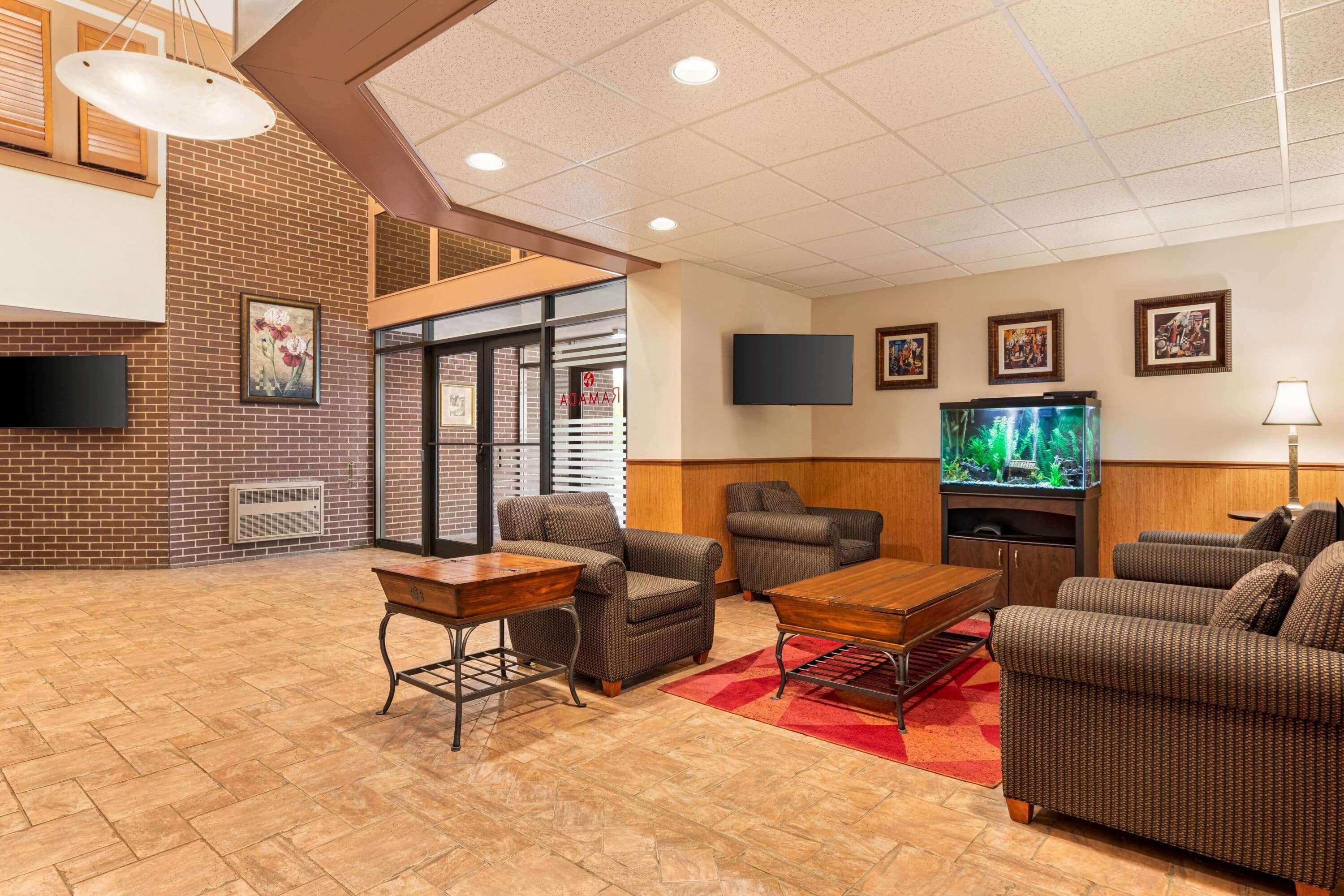 Hotel Ramada By Wyndham Fredericton Exterior foto